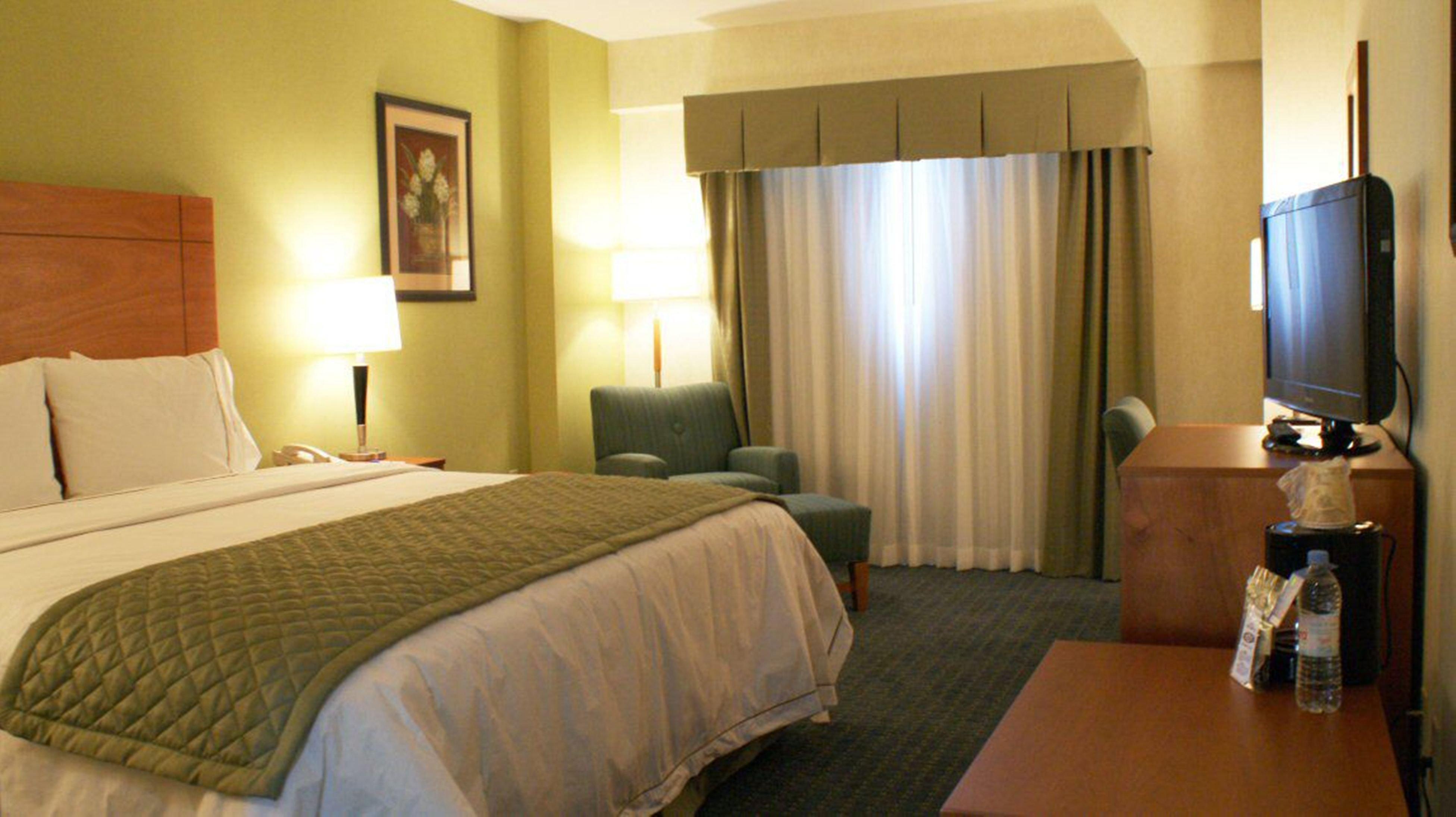 Holiday Inn Express & Suites Toluca Zona Aeropuerto By Ihg Exterior foto