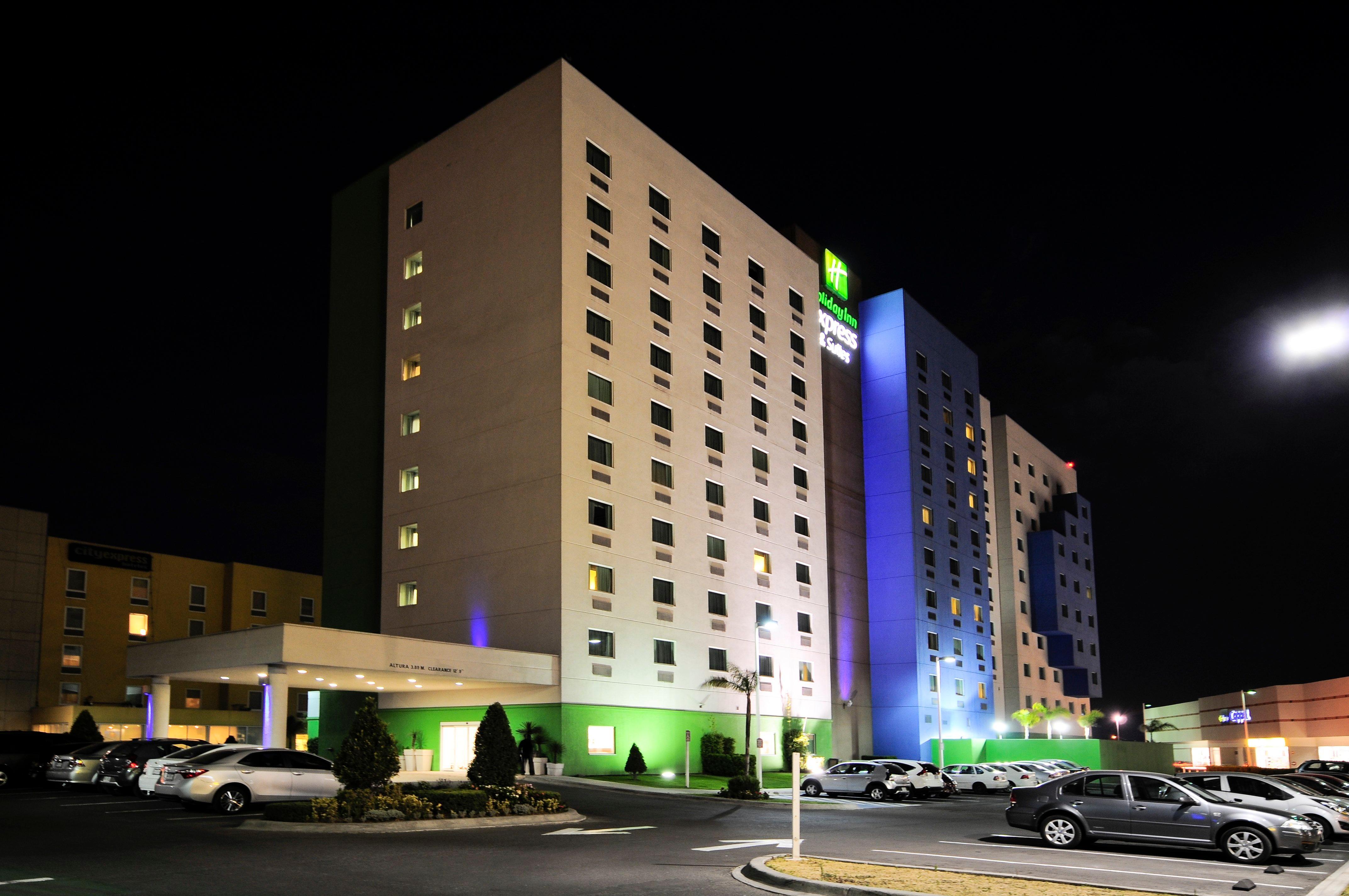 Holiday Inn Express & Suites Toluca Zona Aeropuerto By Ihg Exterior foto